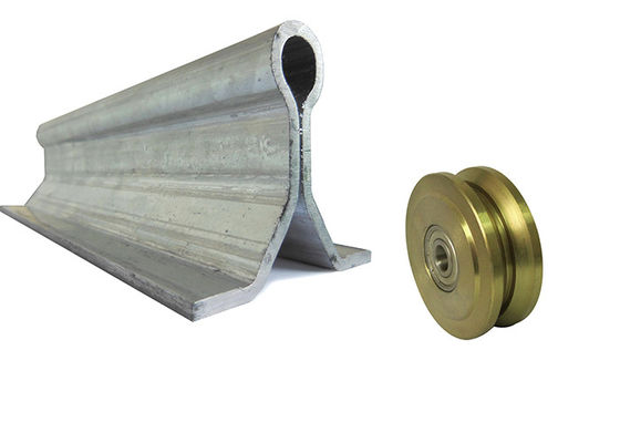 Metallboden-Bolzen hinunter das Schieben der Laufschienen-Hardware und der Räder eingebetteten u-Form-Nut